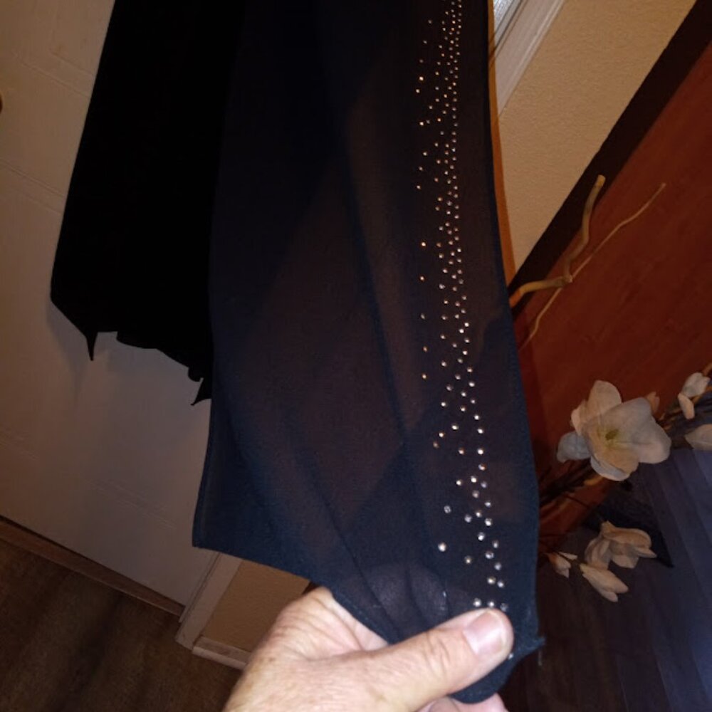 Dress - Picture 11 of 12